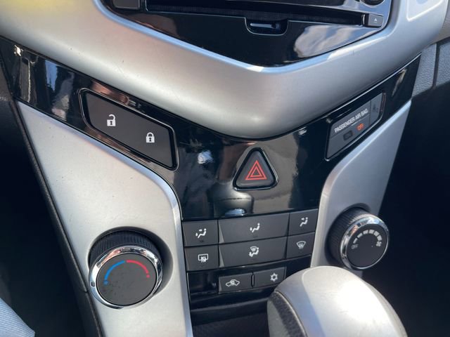 Used 2014 Chevrolet Cruze LS image 21