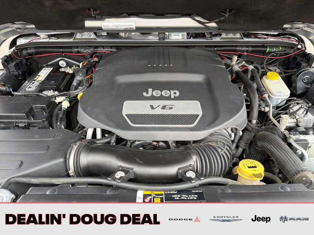 Used 2018 Jeep Wrangler Rubicon w/ Power Convenience Group image 17