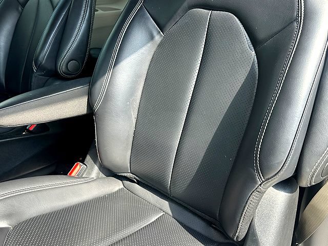 Used 2023 Chrysler Pacifica Touring-L FWD image 18