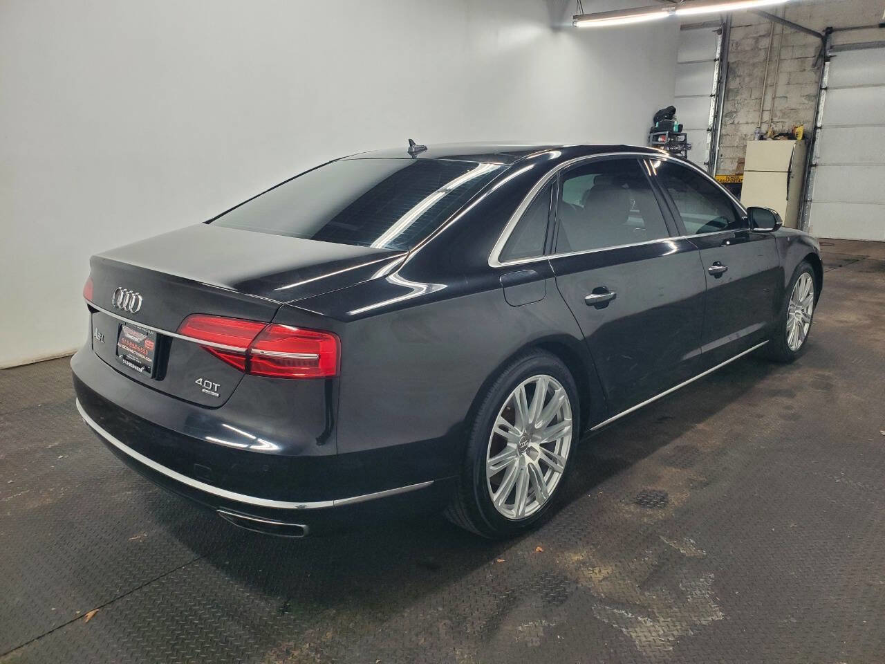 Used 2015 Audi A8 L 4.0T w/ Premium Package image 7