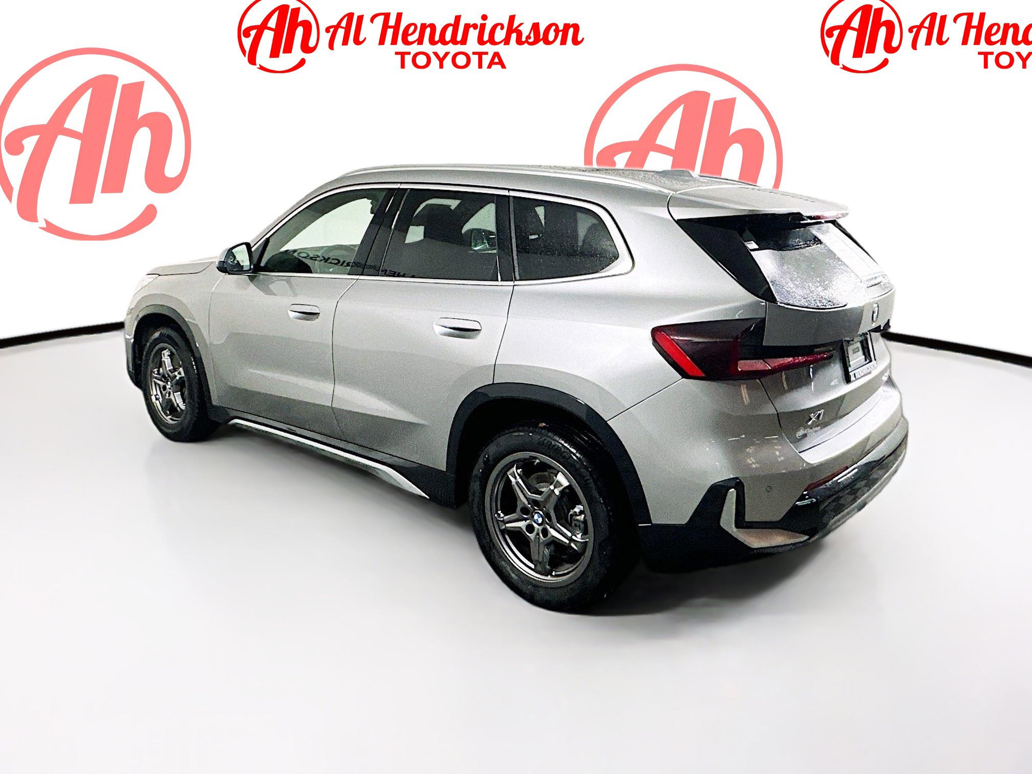 Used 2025 BMW X1 xDrive28i w/ Convenience Package image 5