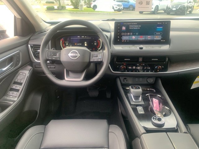 New 2026 Nissan Rogue Platinum image 28