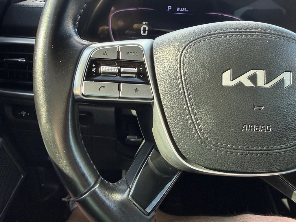 Used 2023 Kia Telluride S FWD image 30