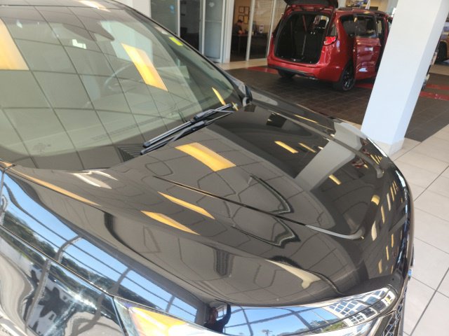 Used 2019 Ford Edge ST w/ Equipment Group 401A AWD/4WD image 9