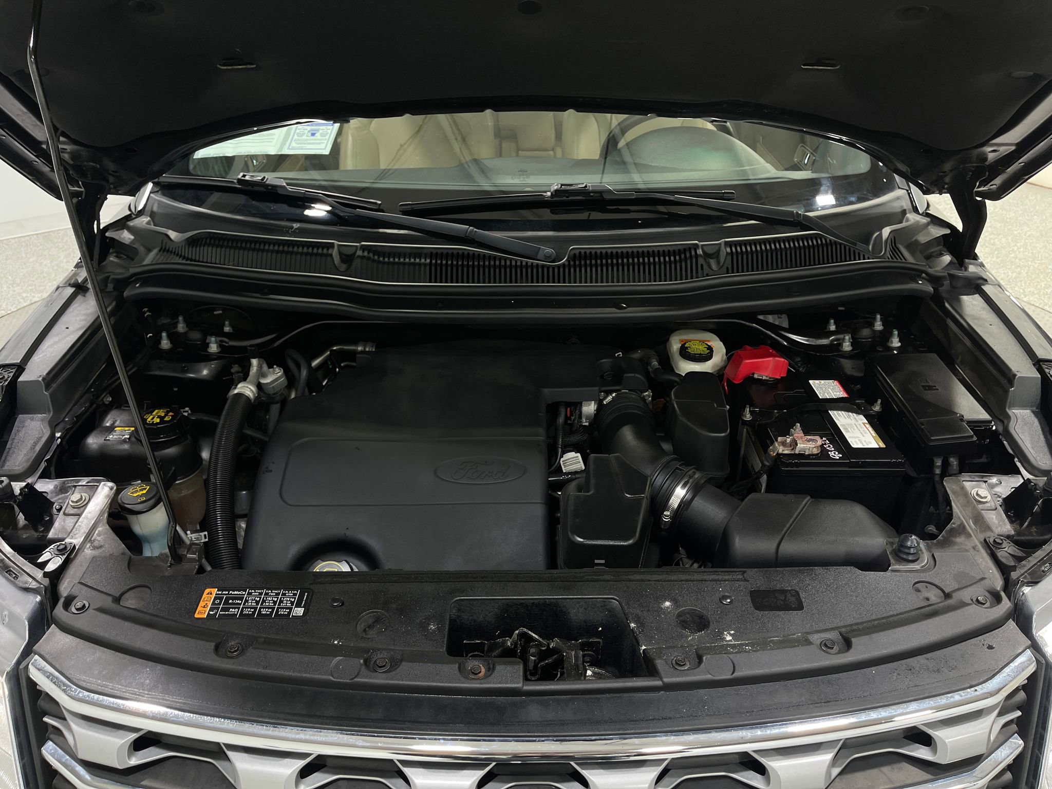 Used 2017 Ford Explorer Limited image 27