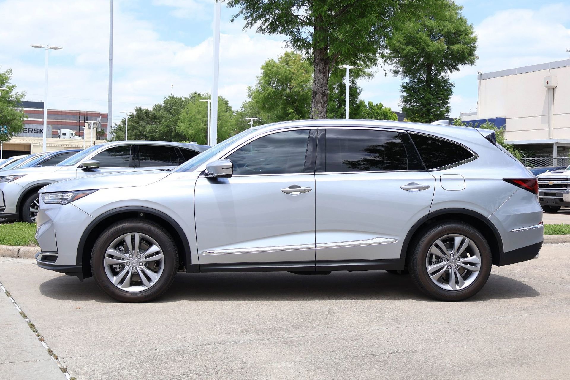 Certified 2026 Acura MDX FWD image 3