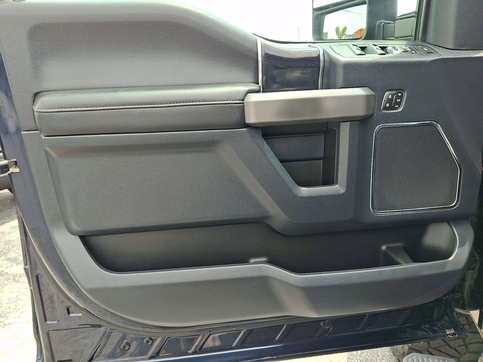 Used 2022 Ford F350 Platinum AWD/4WD image 14
