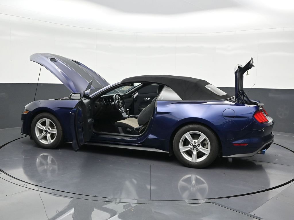 Used 2020 Ford Mustang Convertible image 36