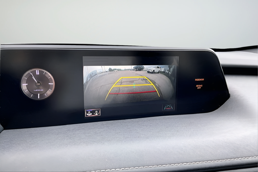 Used 2019 Lexus UX 200 w/ Premium Package FWD image 13