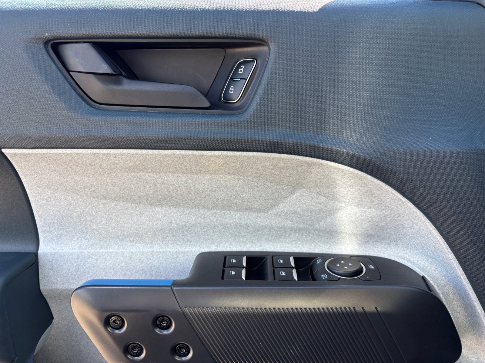 New 2025 Ford Maverick XLT w/ XLT Luxury Package image 16