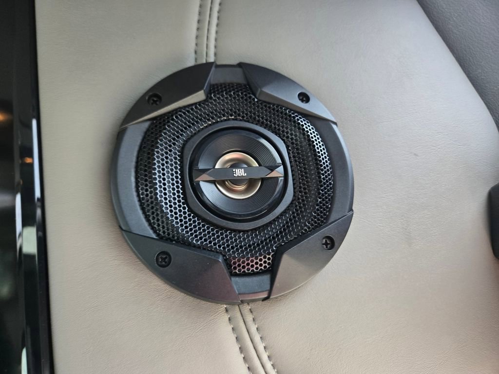 Used 2019 GMC Savana 2500 Extended w/ Enhanced Convenience Package image 27