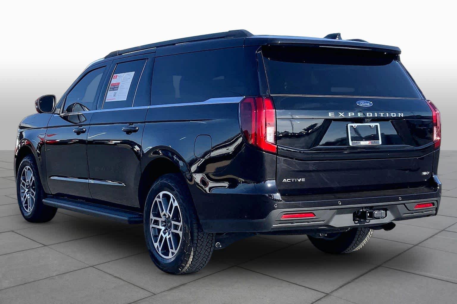 Used 2025 Ford Expedition Max Active AWD/4WD image 12
