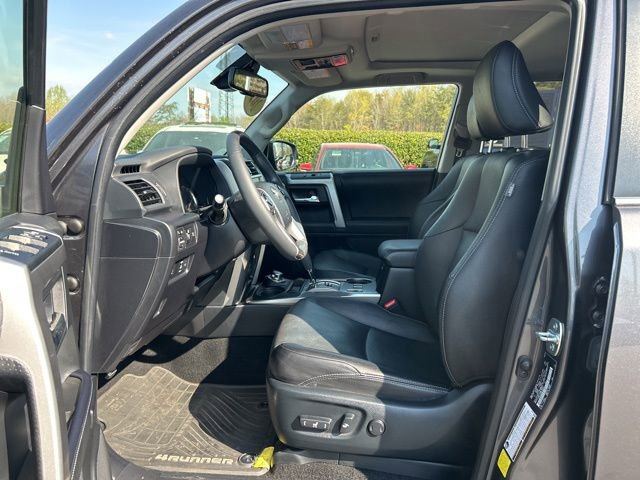 Used 2022 Toyota 4Runner Limited image 14