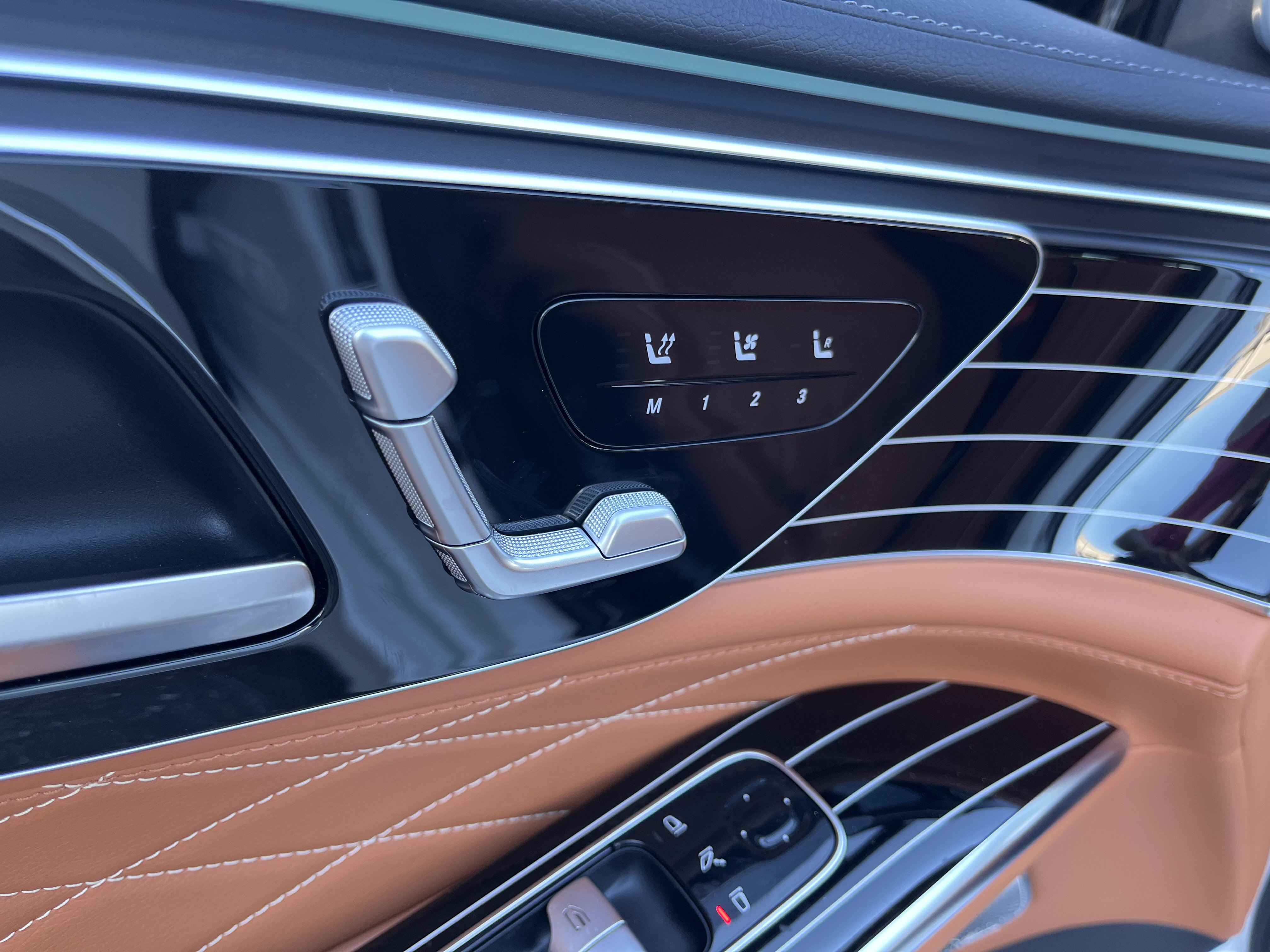 New 2027 Mercedes-Benz S 580 4MATIC Sedan image 13