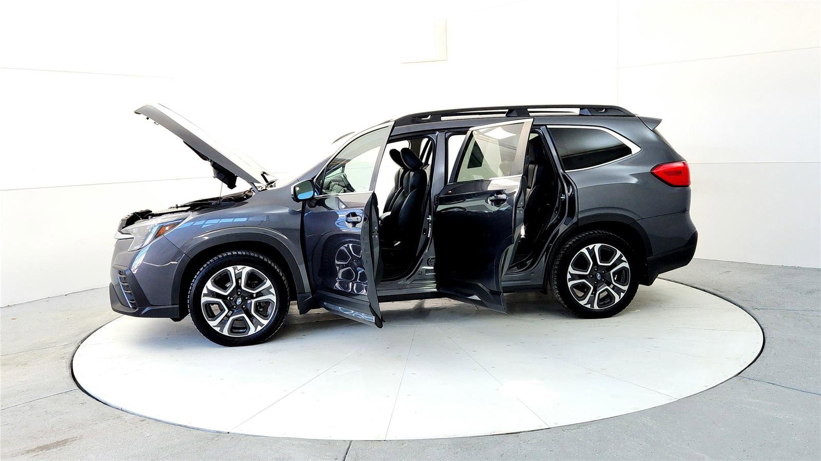 Used 2023 Subaru Ascent Limited w/ Technology Package image 10