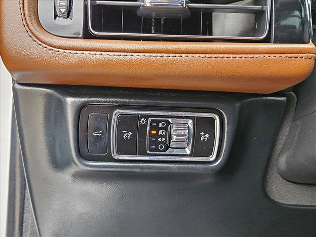 Used 2023 Lincoln Aviator Reserve w/ Equipment Group 201A RWD image 30