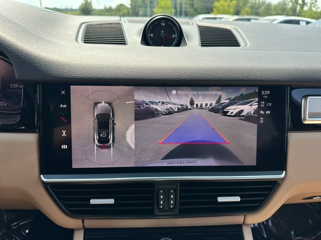 Used 2022 Porsche Cayenne S AWD/4WD image 27