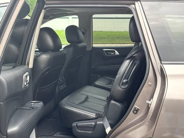 Used 2014 Nissan Pathfinder SL w/ SL Premium Package AWD/4WD image 12