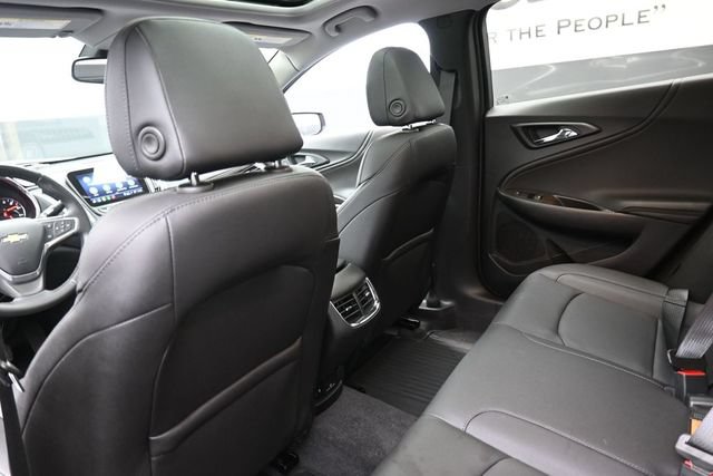 Used 2022 Chevrolet Malibu Premier FWD image 23
