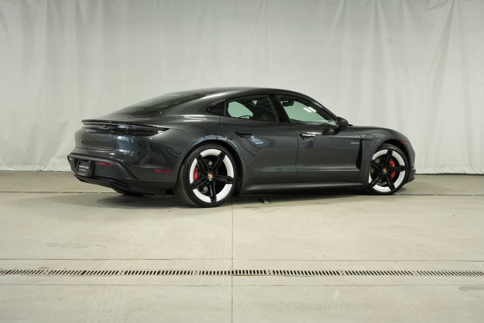 New 2025 Porsche Taycan 4S image 5