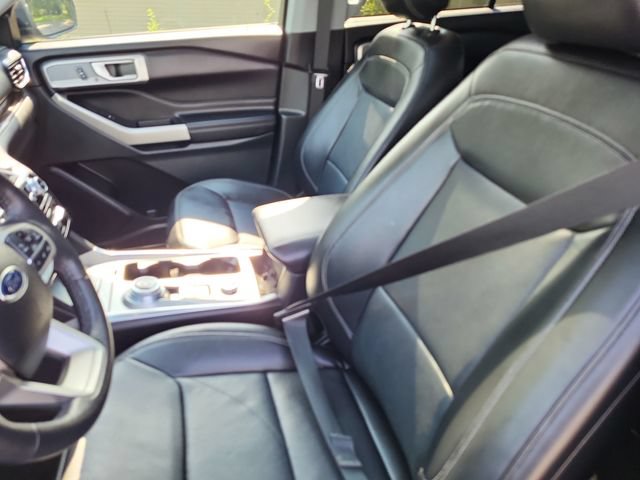 Used 2021 Ford Explorer Limited w/ Hybrid Equipment Group 310A AWD/4WD image 15