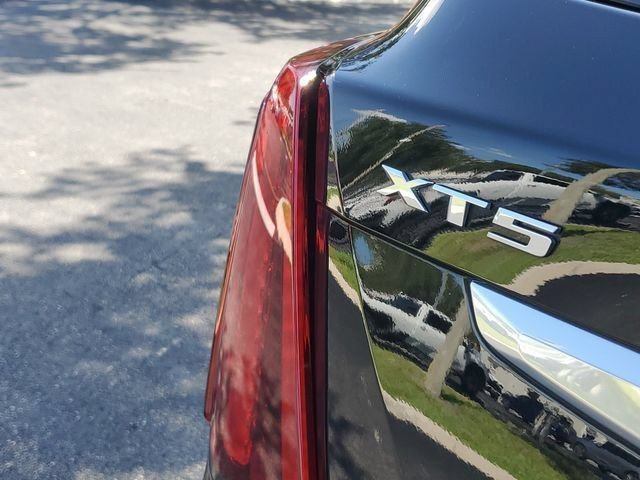 Used 2021 Cadillac XT5 Premium Luxury w/ LPO, Premium Carpet Package FWD image 31