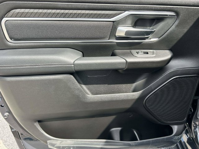 New 2027 RAM 1500 4x4 Crew Cab image 17