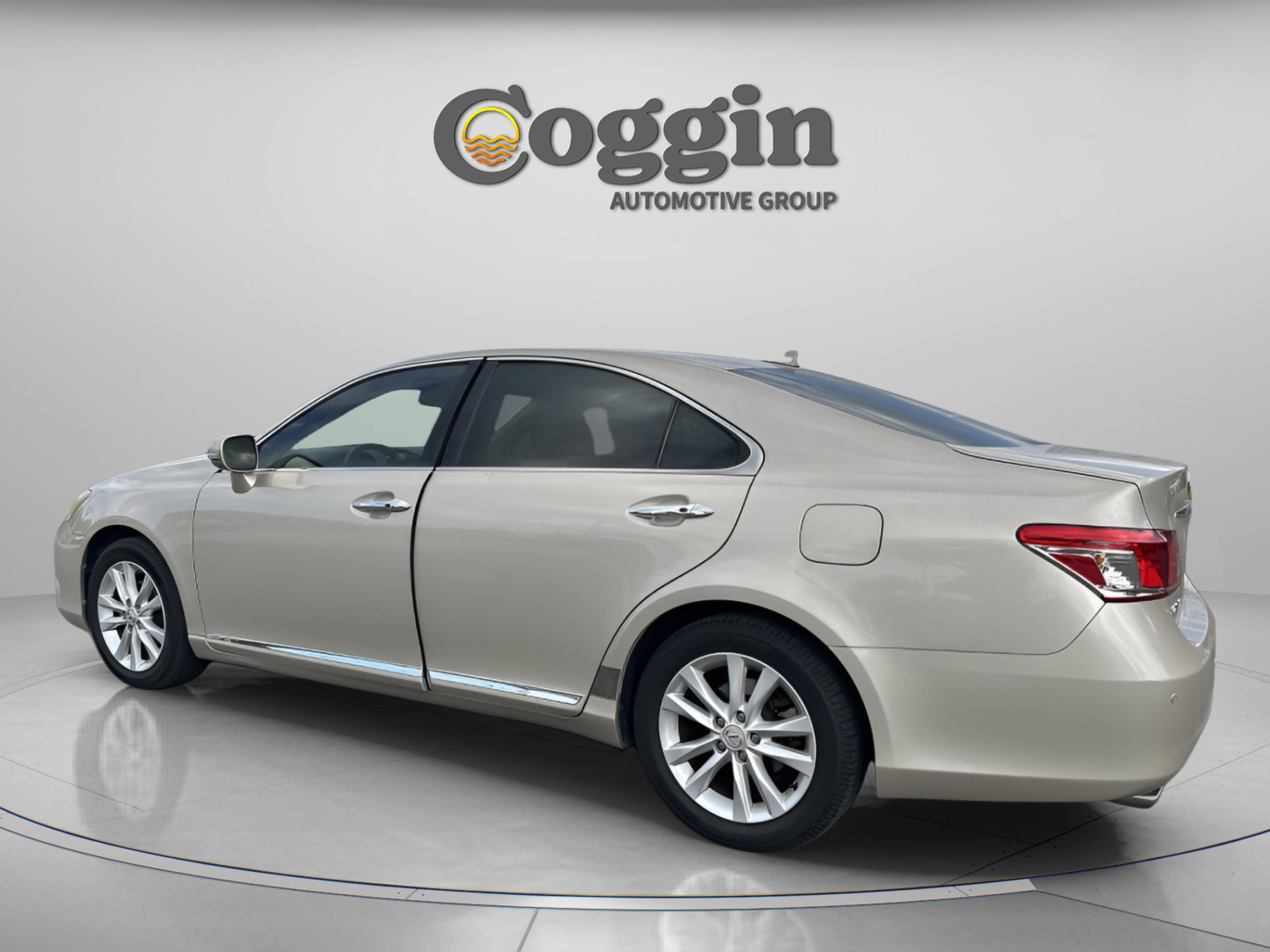 Used 2010 Lexus ES 350 image 4
