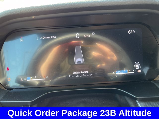 Used 2025 Jeep Grand Cherokee Altitude AWD/4WD image 13