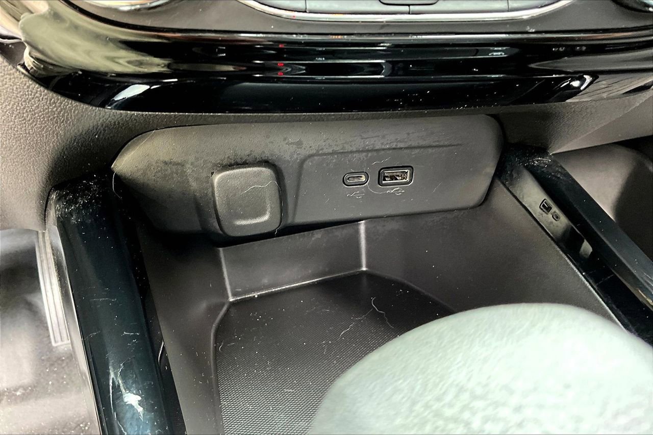 Used 2025 Chevrolet Trax ACTIV w/ Driver Confidence Package FWD image 25