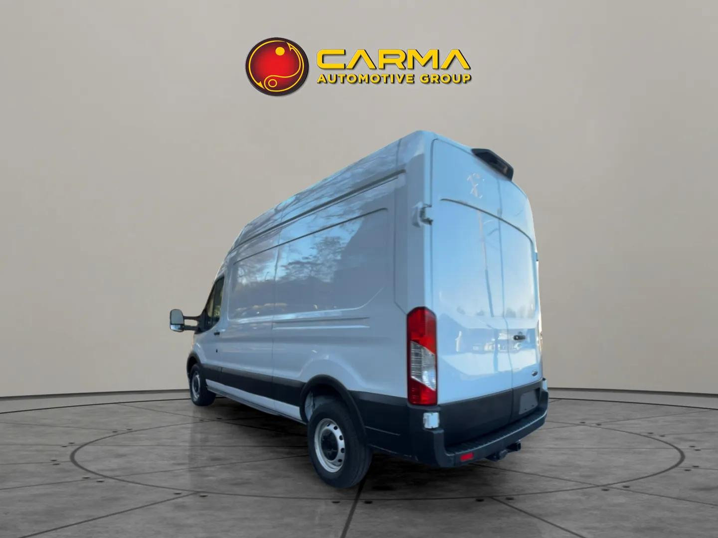 Used 2023 Ford Transit 250 148 High Roof image 3