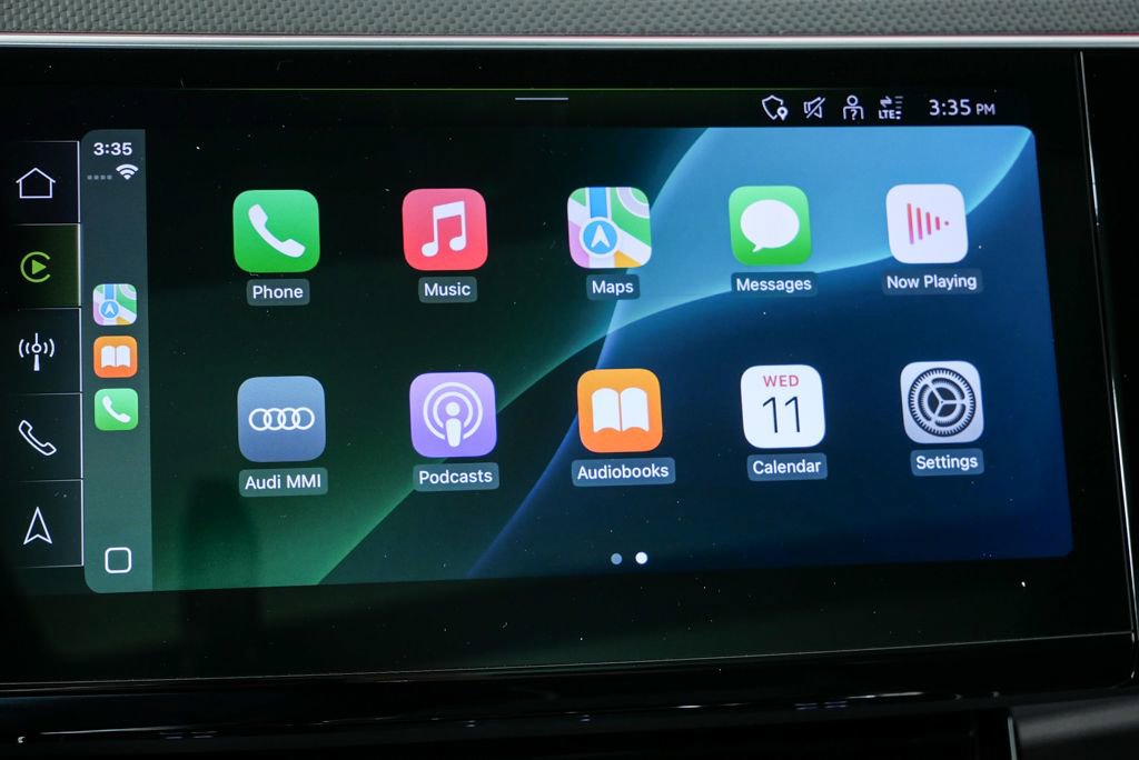 Certified 2022 Audi e-tron S Premium Plus w/ 21" Black Optic Package image 13