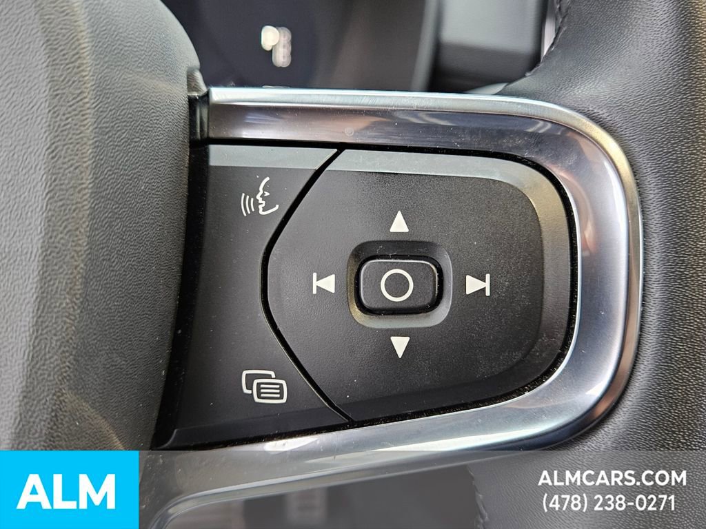 Used 2022 Volvo XC40 P8 Recharge Ultimate image 24