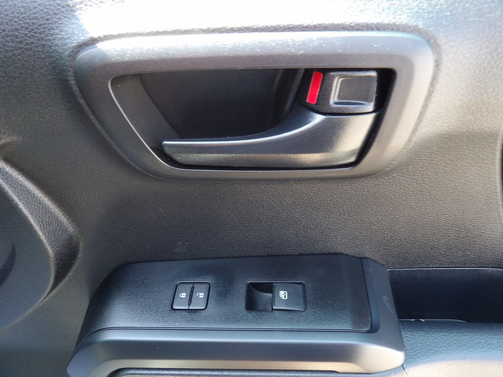 Used 2023 Toyota Tacoma SR RWD image 31