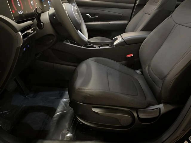 Used 2026 Hyundai Tucson SE FWD image 60