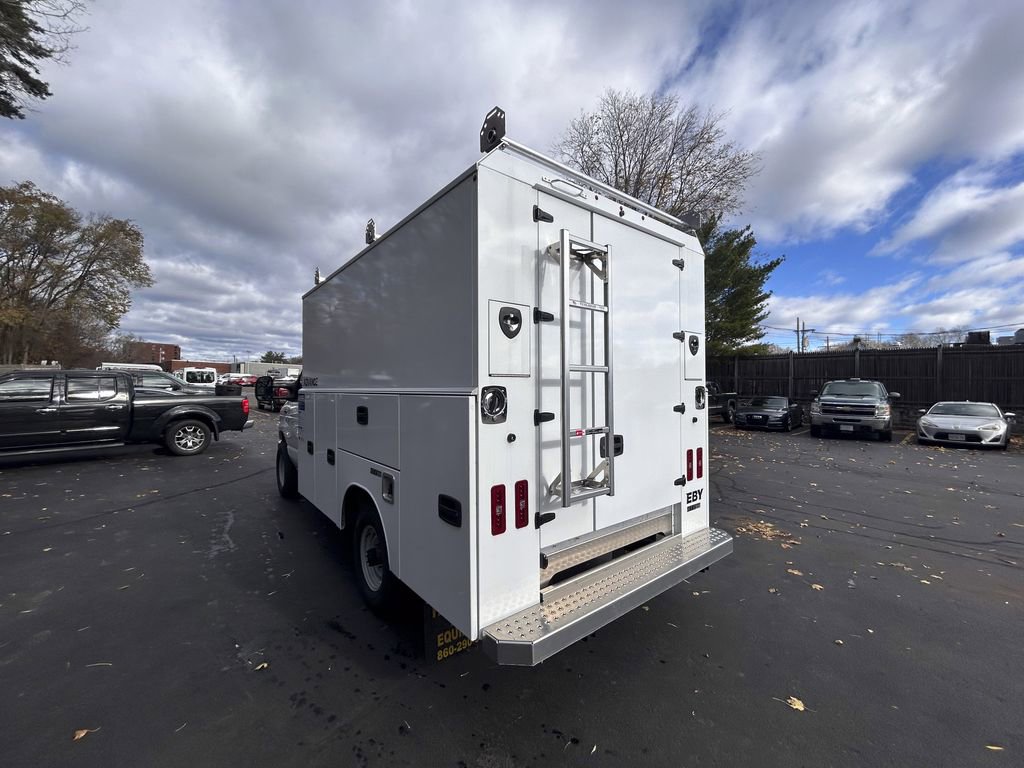 New 2026 Ford E-350 and Econoline 350 Super Duty w/ Power Equipment Group RWD image 5