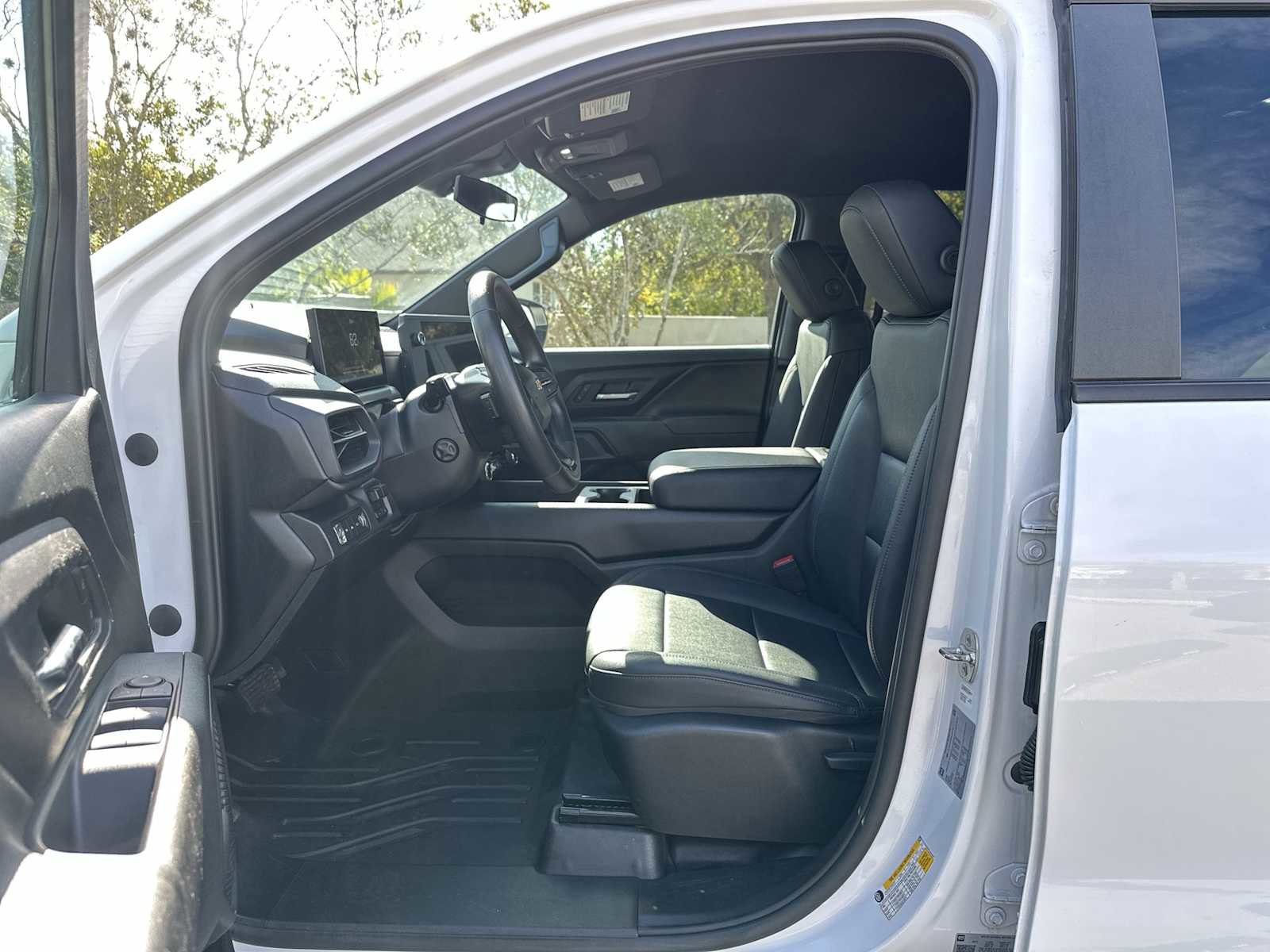 Certified 2024 Chevrolet Silverado EV W/T image 2