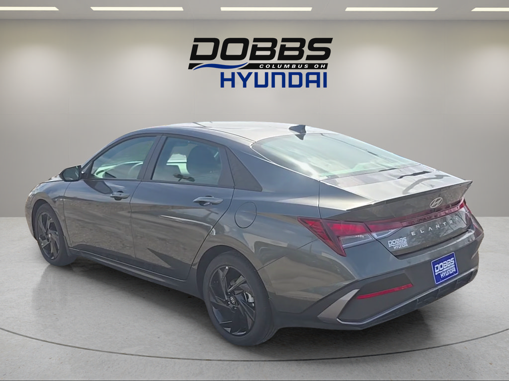 Certified 2026 Hyundai Elantra Sport FWD image 3