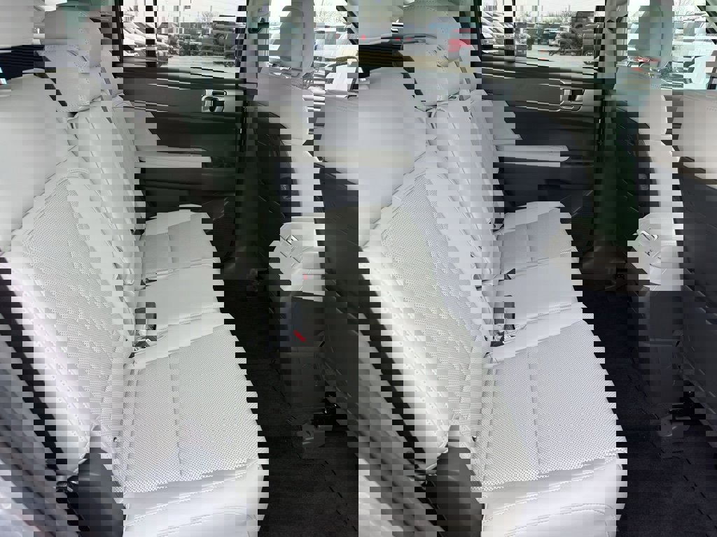 New 2025 Hyundai Santa Fe SEL image 30