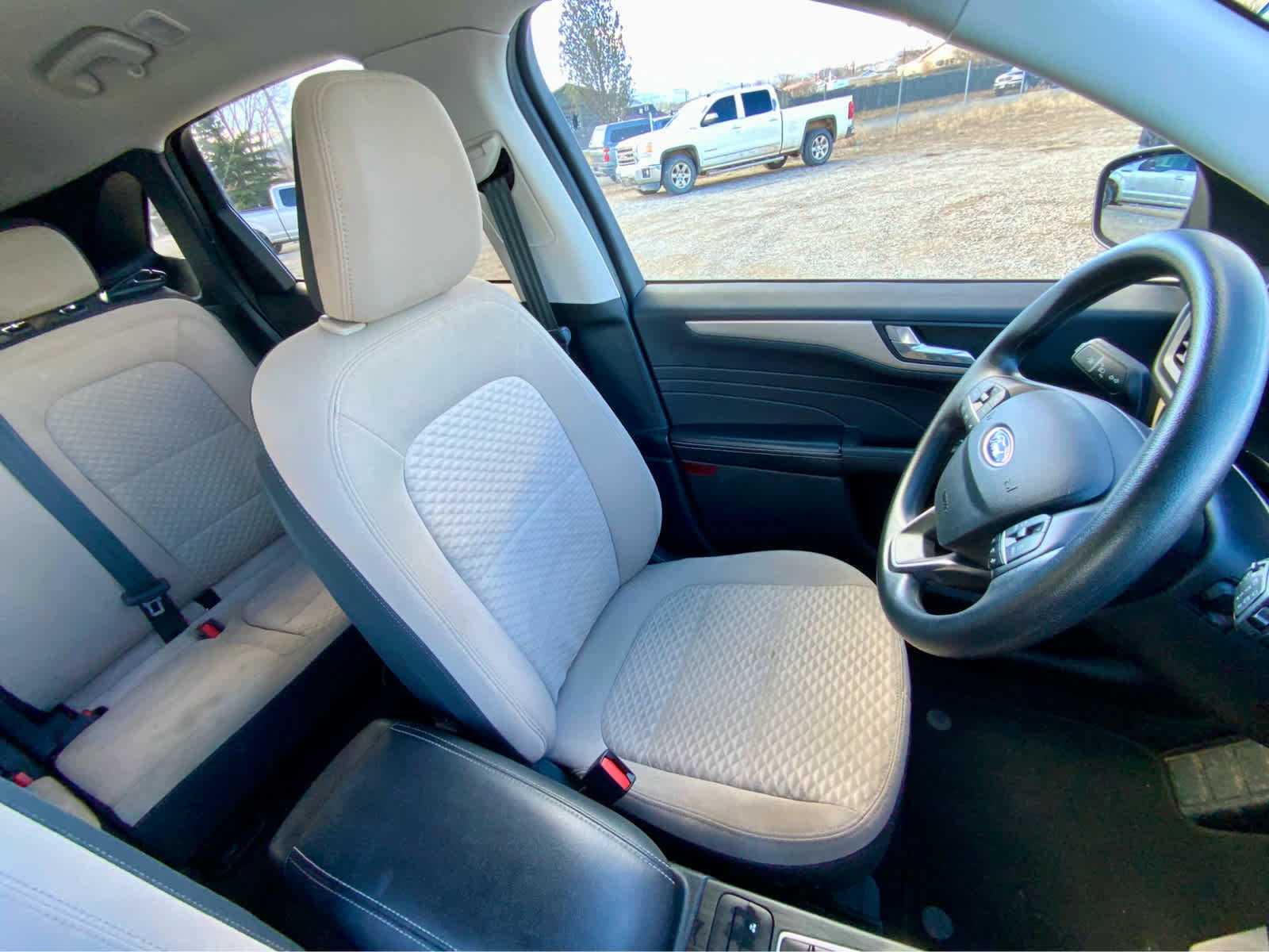 Used 2021 Ford Escape SE image 28