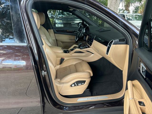 Used 2019 Porsche Cayenne AWD/4WD image 19