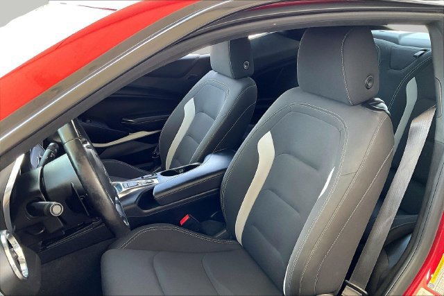 Used 2018 Chevrolet Camaro LT RWD image 15