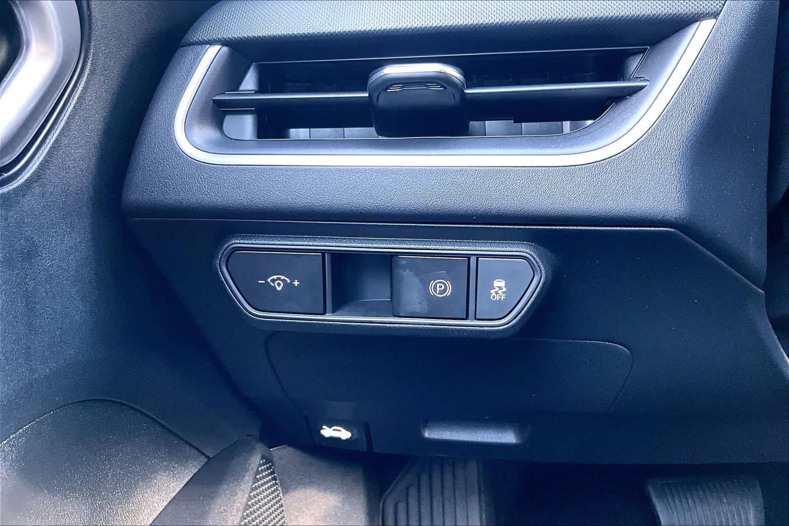 Used 2025 Kia K4 FWD image 33