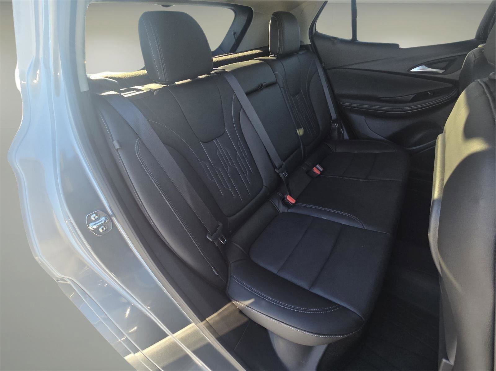 Used 2026 Buick Encore GX Avenir w/ Avenir Technology Package image 28