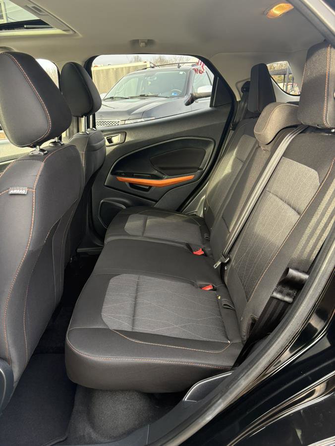 Used 2021 Ford EcoSport SE w/ SE Appearance Package image 11