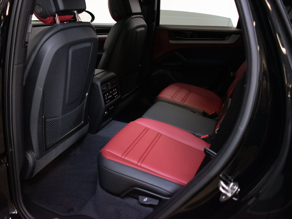 New 2026 Porsche Cayenne AWD/4WD image 22