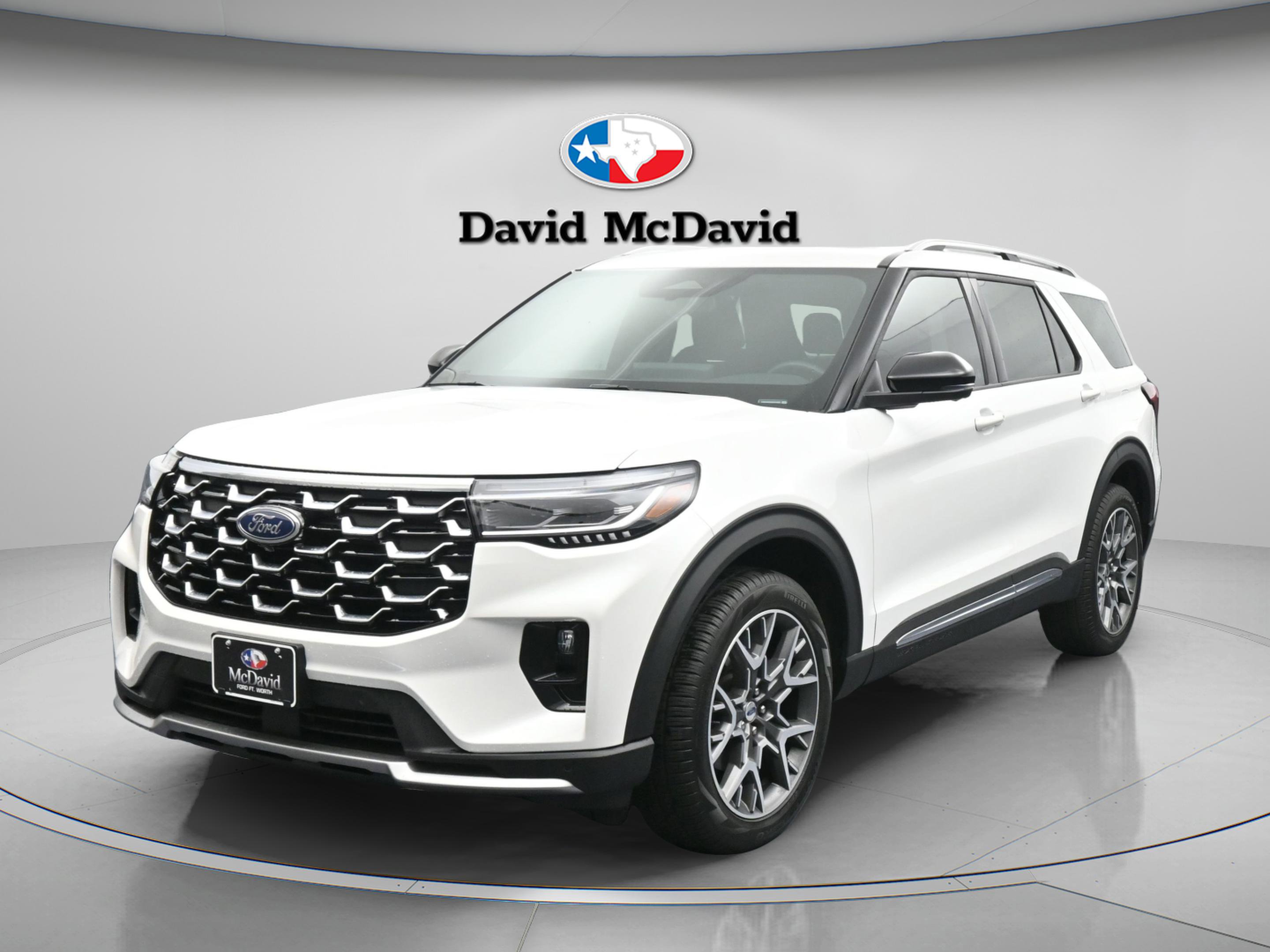 Used 2025 Ford Explorer Platinum w/ Ultimate Package image 4