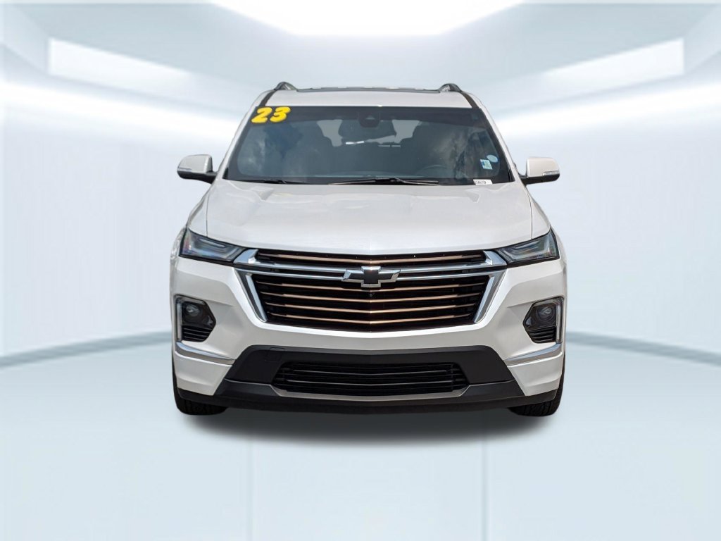 Used 2023 Chevrolet Traverse High Country FWD image 11