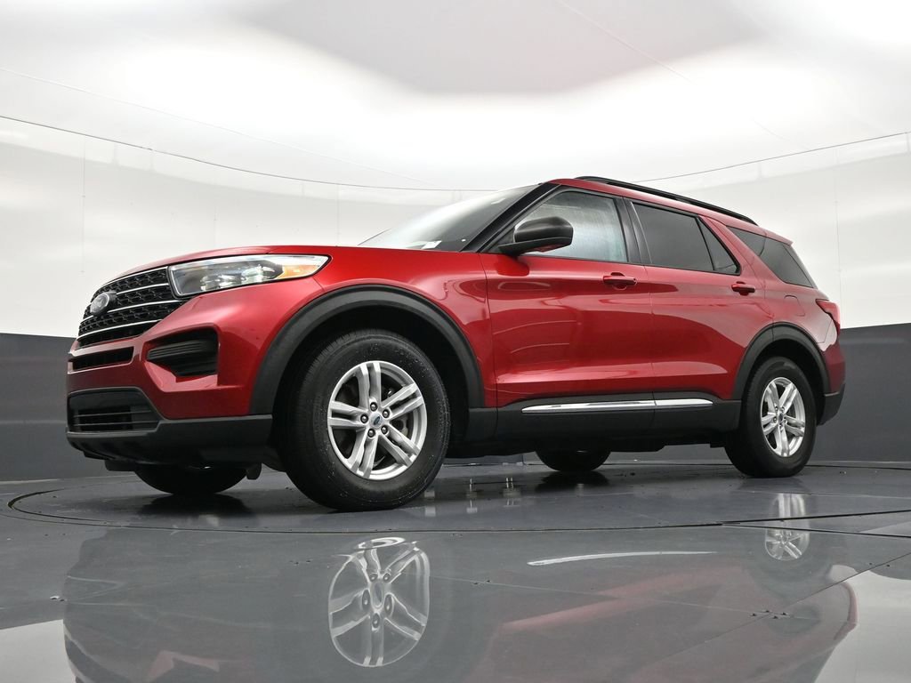 Used 2021 Ford Explorer XLT image 25