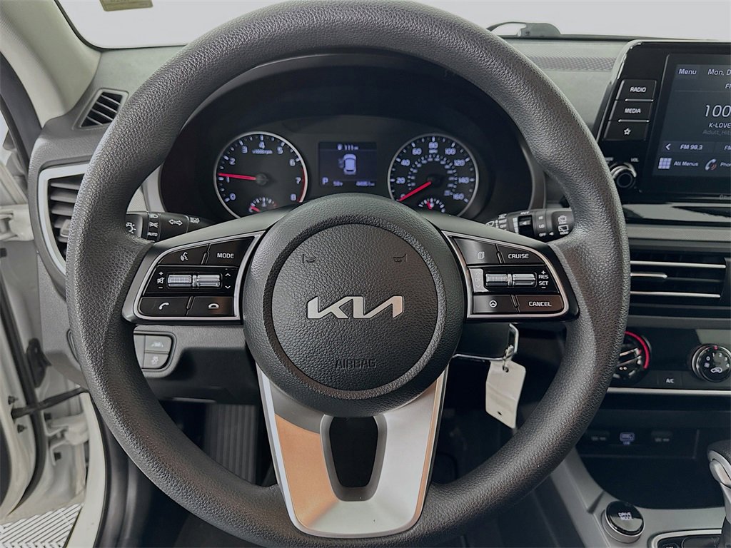 Used 2023 Kia Seltos LX image 16